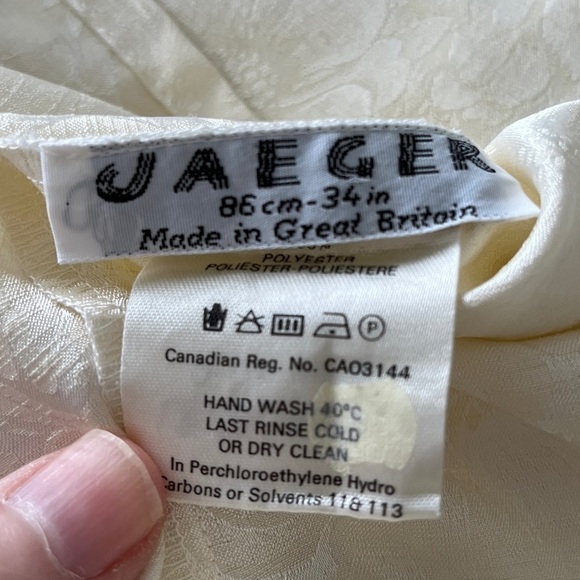 JAEGER Vintage Floral Jacquard Blouse Buttons Neutral Classic Business Chic - Picture 10 of 16